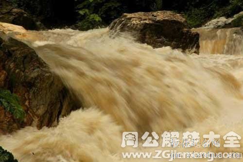 梦见河水急流