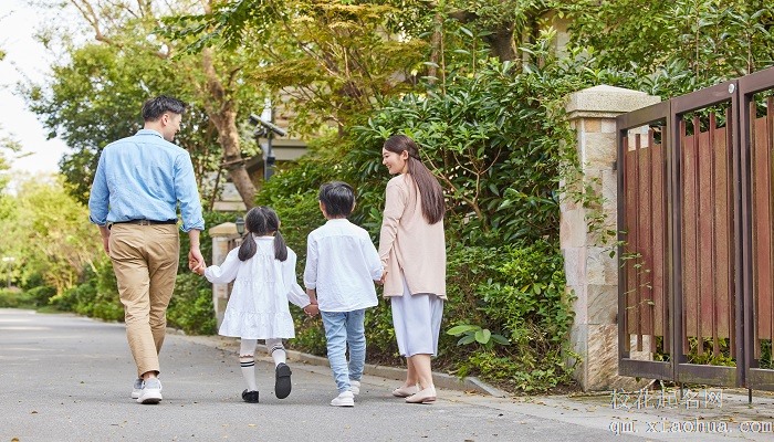 梦见逗小孩子玩是什么意思